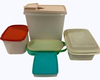 4075x - Group Tupperware & Etc
