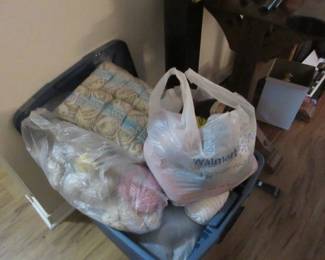 Asst yarn: wool, wool/alpaca blend, silk, acrylic, etc.