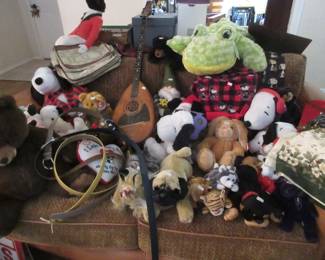 Bazooki, Snoopy and other plush