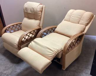 PAIR OF LA-Z-BOY PALM BEACH RATTAN ROCKER RECLINERS, YELLOW COLOR IS BRIGHTER IN PERSON NO SHIPPING PICKUP ONLY