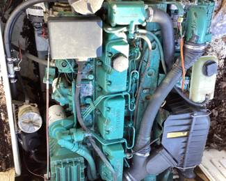 23ft 1995 PARKER OFFSHORE TRAWLER FISHING BOAT w CABIN & DUAL AXLE MAGIC TILT TRAILER, SOFT TOP BIMINI SHADE, VOLVO DIESEL INBOARD ENGINE, BOAT NEEDS SOME DETAILING & TUNE UP, NEEDS NEW BATTERY, ELECTRICAL PANEL NEEDS WORK