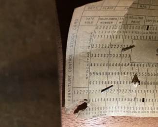 MID CENTURY MAHOGANY DROP LEAF DINING TABLE w PULL PIN SEPARATION FOR LEAF NO SHIPPING PICKUP ONLY