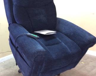 MCOMBO POWER LIFT RECLINER w MASSAGE BUILT IN, GOOD WORKING CONDITION NO SHIPPING PICKUP ONLY