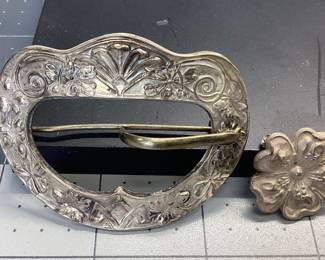 EDWARDIAN ERA SASH AND HAT PIN THESE PIECES ARE PLATED IN STERLING SILVER ON THE TOP, FRONT SIDE.