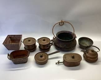 LARGE COPPER LOT, CAULDRON, POTS, BOWLS AND PLANTERS