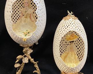 (2) VTG. FABERGE STYLE HAND DECORATED YELLOW DRESS LADY DIORAMA OSTRICH EGGS, FLORAL ACCENTS, ORNATE GOLD TONE STAND, 8in & 6in H ONE OF A KIND NO SHIPPING PICKUP ONLY