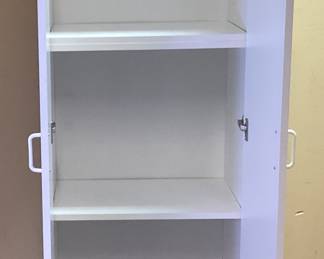 2-DOOR WHITE STORAGE CABINET NO SHIPPING PICKUP ONLY