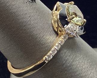 14KT YELLOW GOLD ALEXANDRITE & DIAMOND RING, SIZE 7, 1.16ct ALEXANDRITE, 0.23cts DIAMONDS, 2.9g TOTAL WEIGHT, G.I.A. CERTIFIED COLOR CHANGE ALEXANDRITE, AIGL APPRAISAL $15,705.00