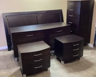 5 PIECE DARK ESPRESSO QUEEN BEDROOM SET DRESSER, CHEST OF DRAWERS, BED, PAIR OF NIGHTSTANDS NO SHIPPING PICKUP ONLY
