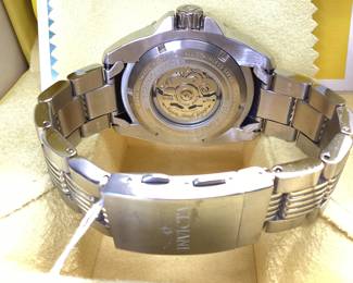 INVICTA 17458 AUTOMATIC WAT CH THIS SERIES FEATURES A BRUSHED AND POLISH STRUCTURE WITH CHRONOGRAPH HOUR DISPLAY AND EXPOSED SKELETON MOVEMENT. BOX INCLUDED