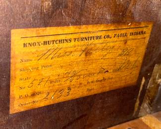 KNOX-HUTCHINS FURNITURE DINING TABLE w 8 CHAIRS, & 3 LEAVES NO SHIPPING PICKUP ONLY