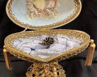 VTG. FABERGE STYLE HAND DECORATED CHERUB DESIGN OSTRICH EGG TRINKET BOX, ORNATE GOLD TONE STAND, 5in H, ONE OF A KIND NO SHIPPING PICKUP ONLY