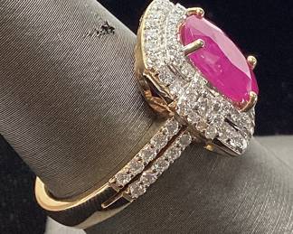 2-TONE PLATINUM RUBY & DIAMOND RING, SIZE 7, 3.27ct RUBY, 0.90cts DIAMONDS, 8.6g TOTAL WEIGHT, G.I.A. CERTIFIED RARE BURMESE RUBY, GGA APPRAISAL $22,870.00