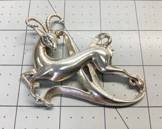 LARGE STERLING ANTELOPE BROOCH THIS ART DECO 1920'S ENCHANTED ANTELOPE BROOCH IS 3 INCHES LONG BY 2.5 INCHES TALL WEIGHT IS 30.44 GRAMS