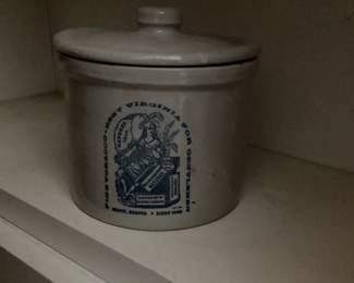 ceramic grooming motif