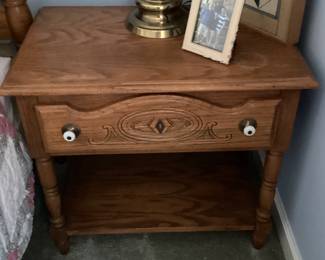 matching oak night stand