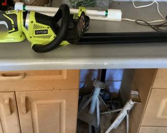Ryobi electric hedge trimmer