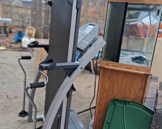 Treadmill and fishtanks