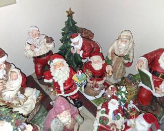 SANTA CLAUSE FIGURES