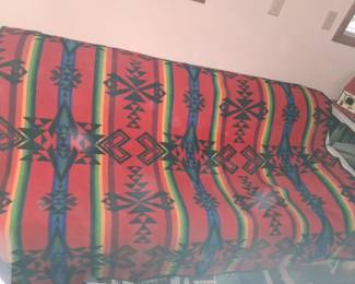 VINTAGE PENDLETON WOOL BLANKET