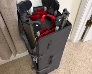 Portable pack and play 