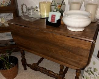drop leaf table $50 