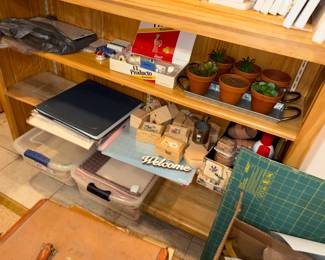 many small craft items. 