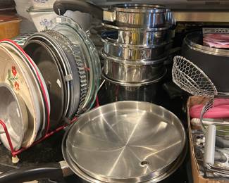 Lots of salad master posts and pans