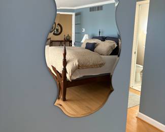 Wall mirror