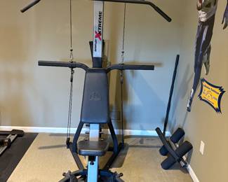 Bow-Flex Xtreme pulley resistance system with leg extension