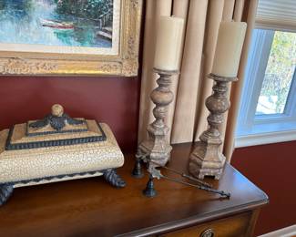 Wooden footed box with lid and pillar candle holders