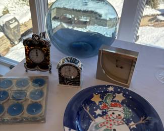 Winter appetizer plates (set of 4), glass vase, desk clocks and glass votive candles