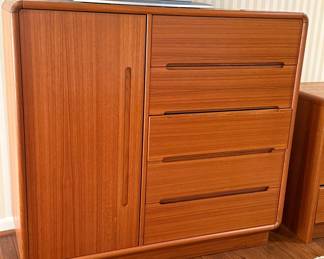 Sun Cabinet Co Armoire 48W x 19D x 44.5H