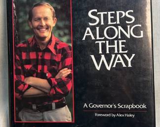 Steps Along the Way A Governors Scrapbook by Lamar Alexander