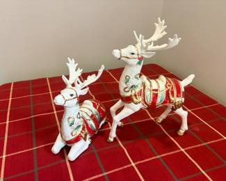 Cosmos reindeer set