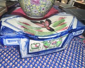 Chinese porcelain pillow (headrest... )
