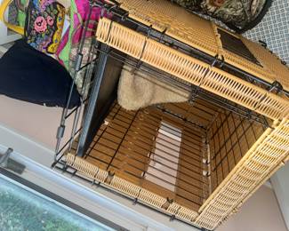 Crates for pups, another 2 in garage