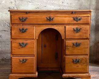 This lot features a rare 18th century Georgian style kneehole desk that measures, 33.5” H x 36.5” W x 20.5” D.

