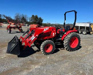 ZETOR M40SS 4X4 TRACTOR AND LOADER
