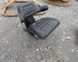 UNIVERSAL TRACTOR SEAT