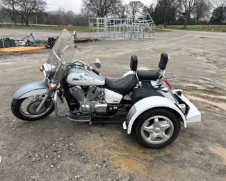 2005 HONDA SHADOW VT750C MOTORCYCLE
