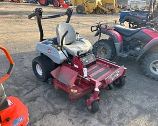EXMARK LAZER Z CT 52 ZERO TURN MOWER