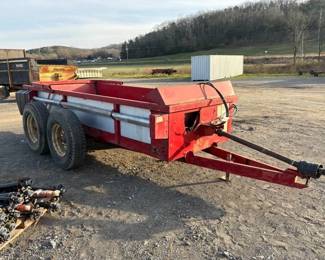 MANURE SPREADER