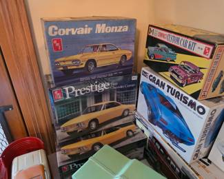 AMT model kit for a 1969 Chevrolet Corvair Monza. Prestige 1969 Chevrolet Corvair 1/25 scale model kit. 
