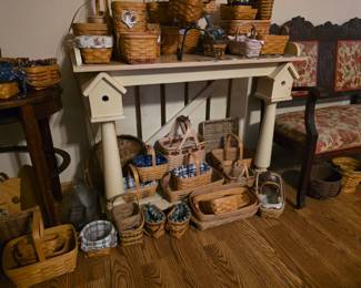 Birdhouse potting table / side table. 