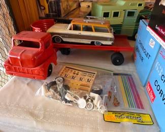 Friction Tinplate Falcon Wagon from Japan.