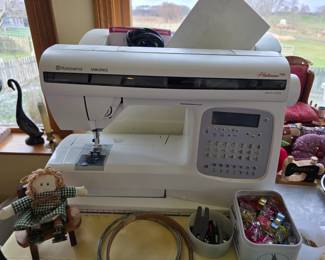 Husqvarna Viking Platinum 730 sewing machine.