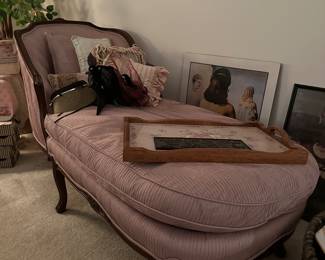 Century Chaise lounge