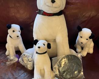 Damon RCA Nipper and Pups