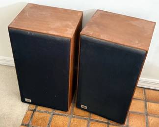 STEREO SPEAKERS